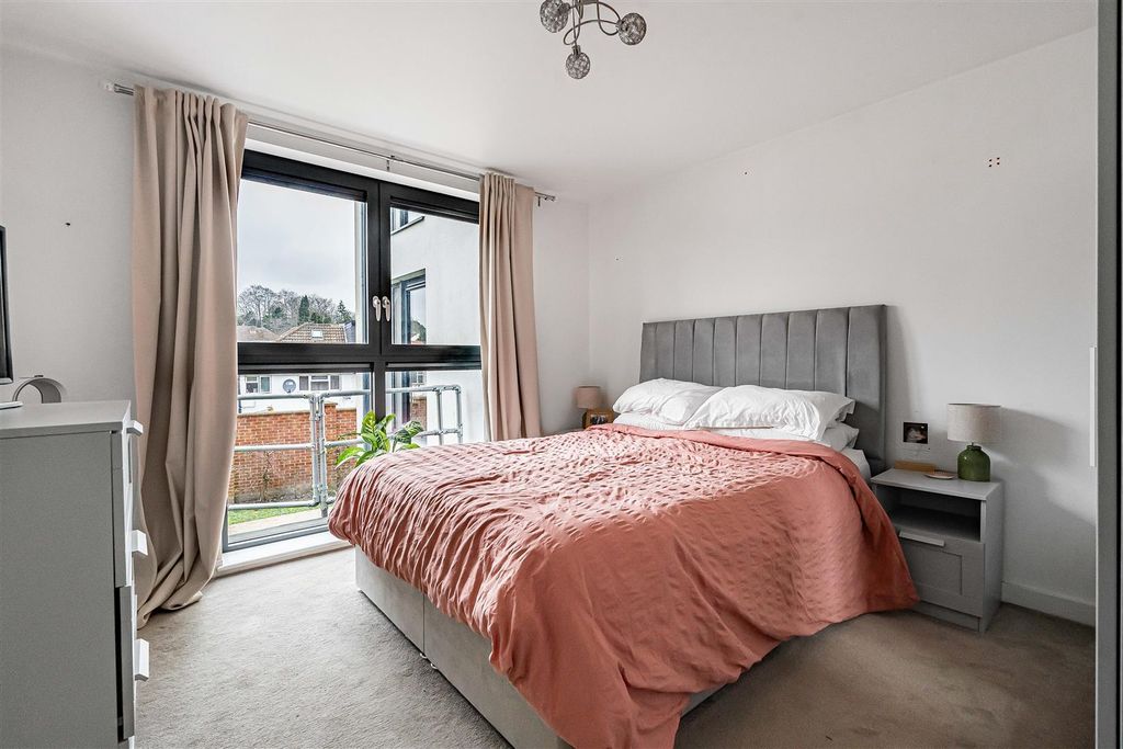Additional image 8 of 1 bed flat for saleBoulters Point, Boyn Valley Road, Maidenhead SL6