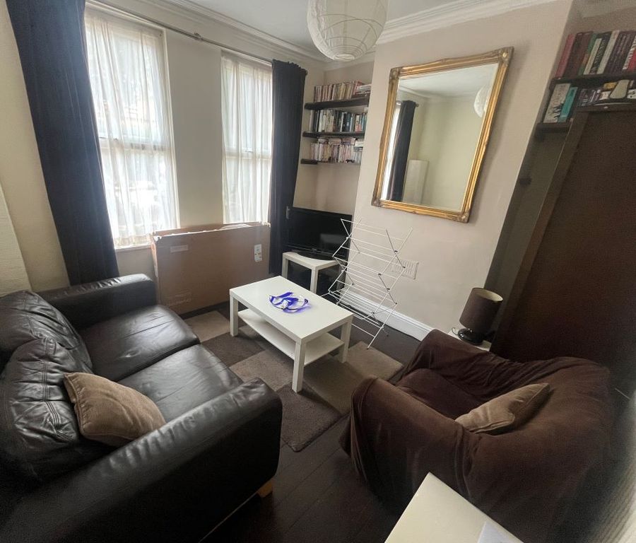 Property photo 2 of 7