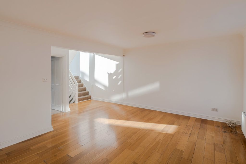 Property photo 3 of 16 Picture No. 04
