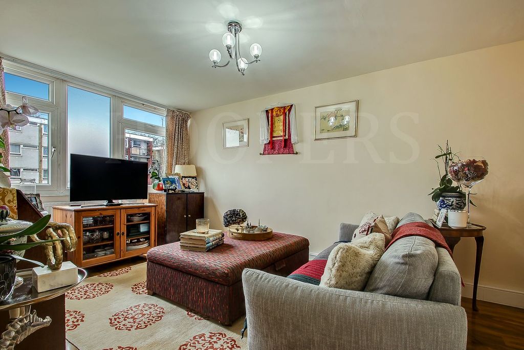 Property photo 1 of 9