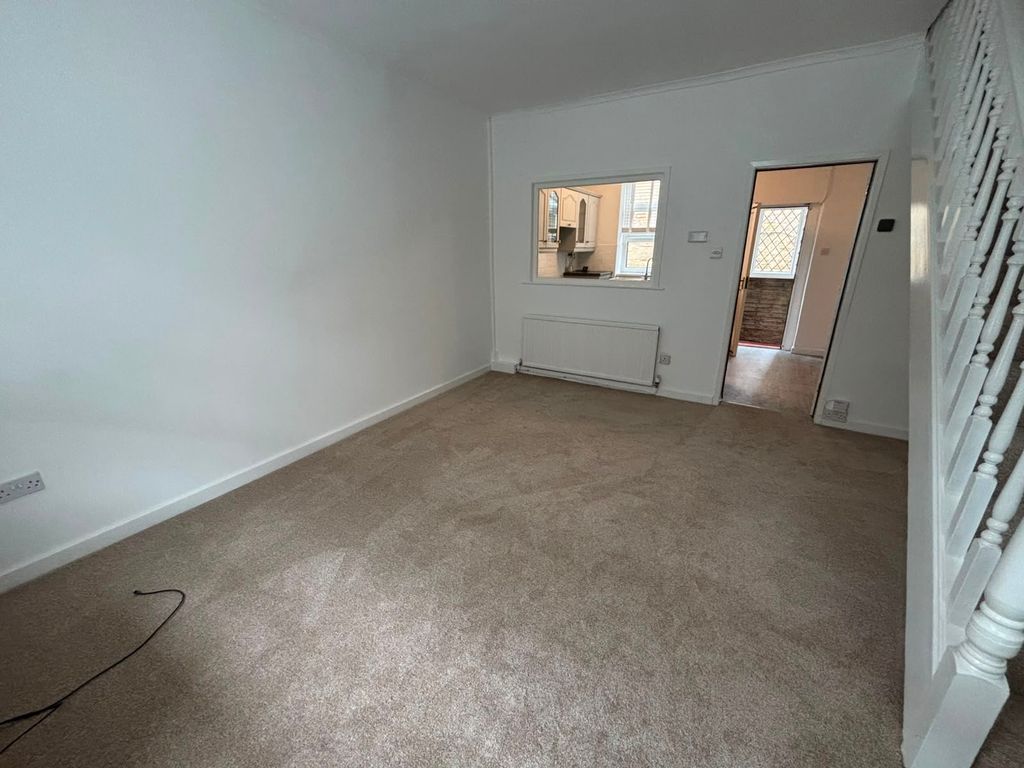 Property photo 2 of 9 Living Room