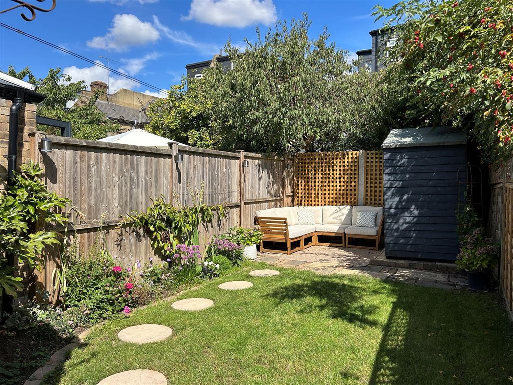 Property photo 2 of 29