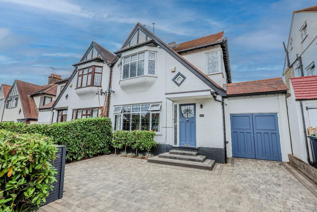 Property photo 1 of 39