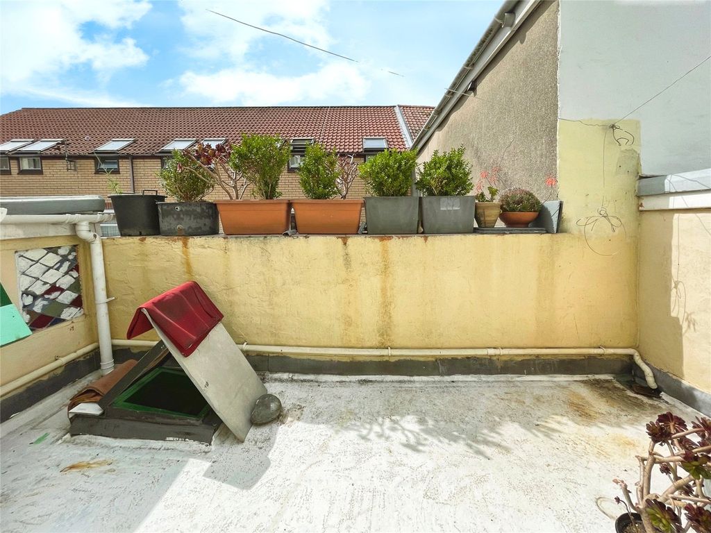 Property photo 3 of 12 Picture No. 03