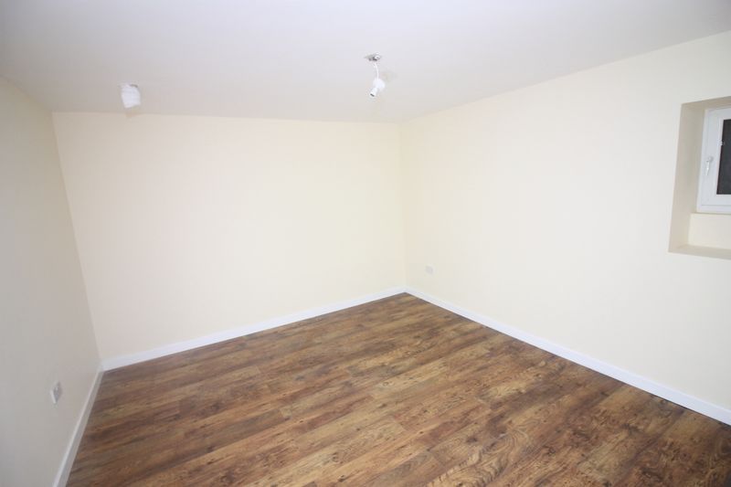 Property photo 3 of 6 Photo 2