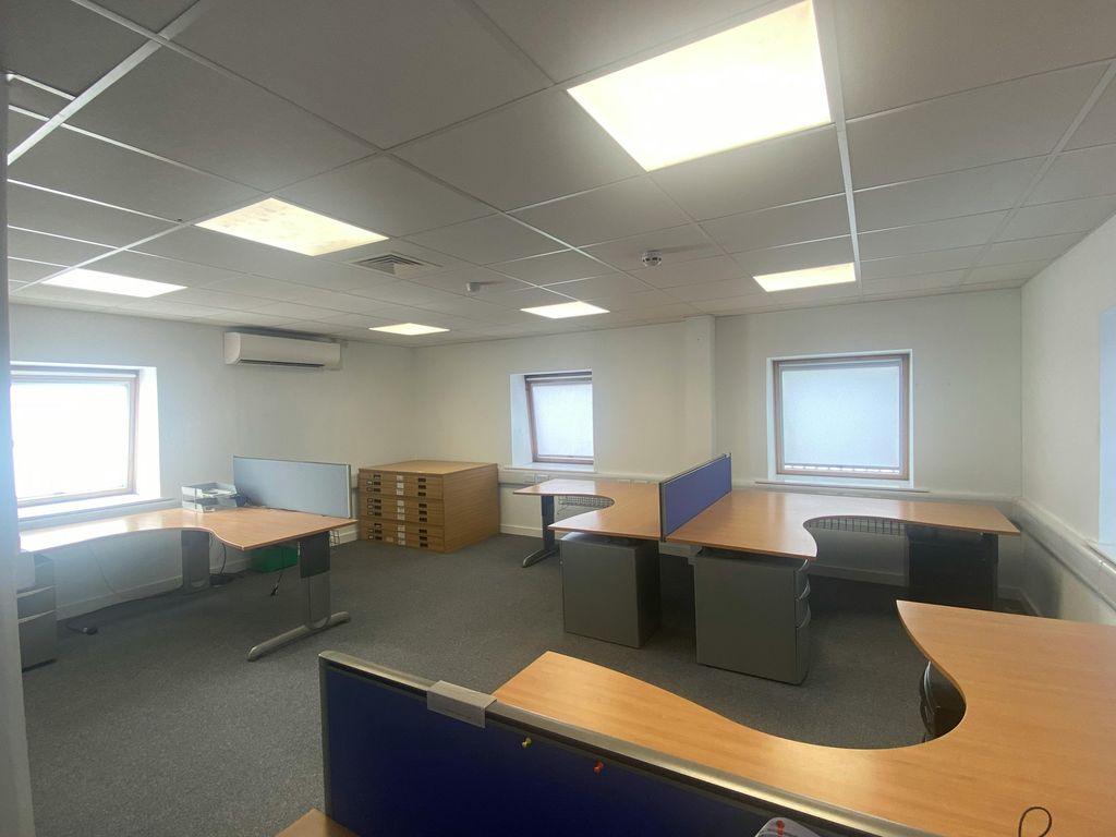 Property photo 3 of 12 Img_6953.Jpg