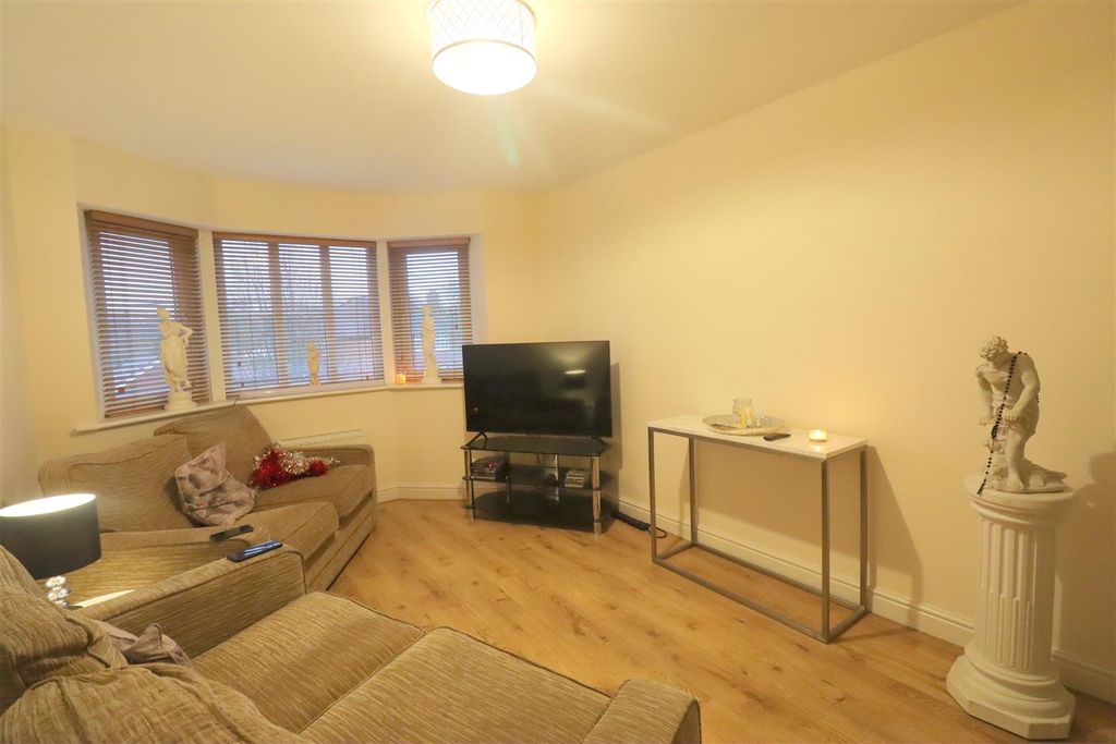 Property photo 2 of 6 Img_8182.Jpg