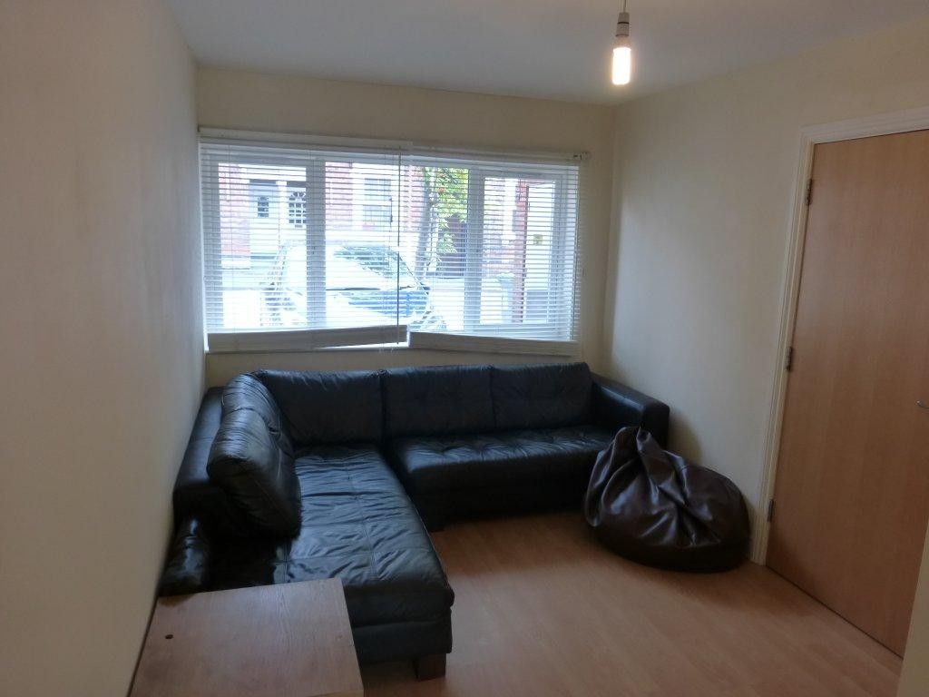 Property photo 2 of 30 (Main)