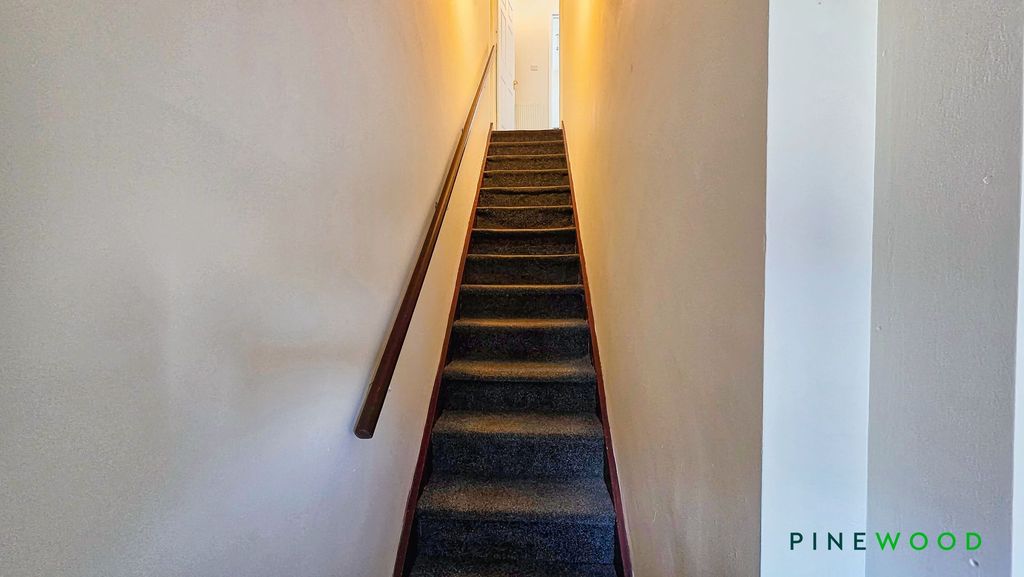Property photo 2 of 7 Stairs