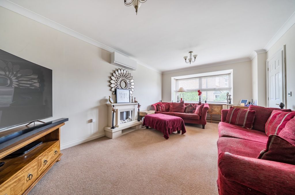 Property photo 2 of 23 1376497-12-6911E9c6d6ce9