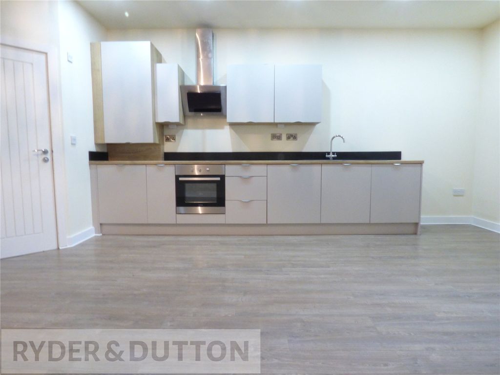 Property photo 2 of 13 Lounge/Kitchen