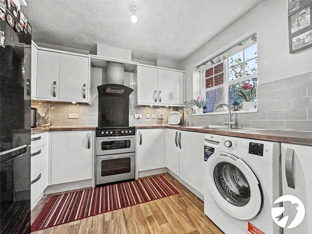 Property photo 2 of 11 Picture No. 06