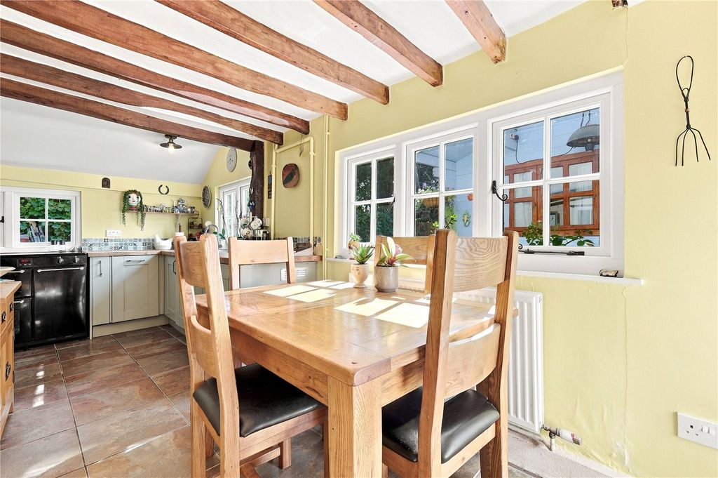Property photo 2 of 19 Picture No. 02