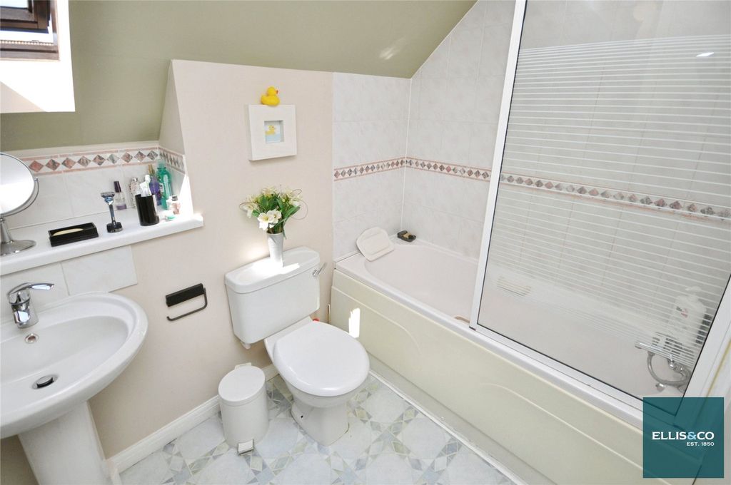 Property photo 3 of 10 Picture No. 09