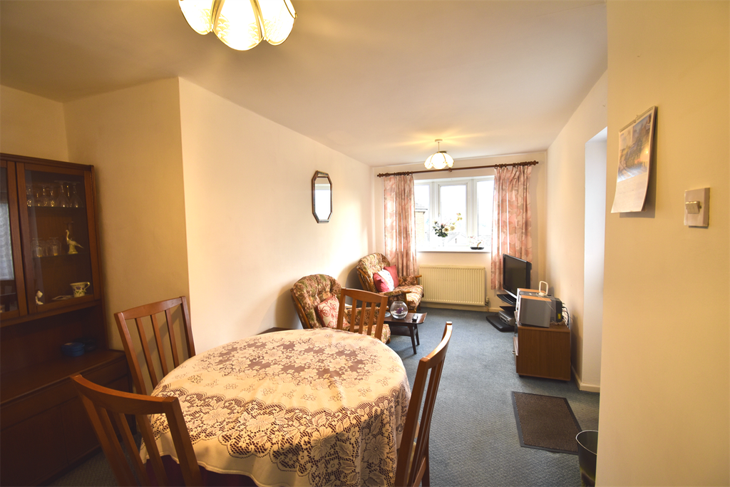 Property photo 3 of 15 Family/Dining Room