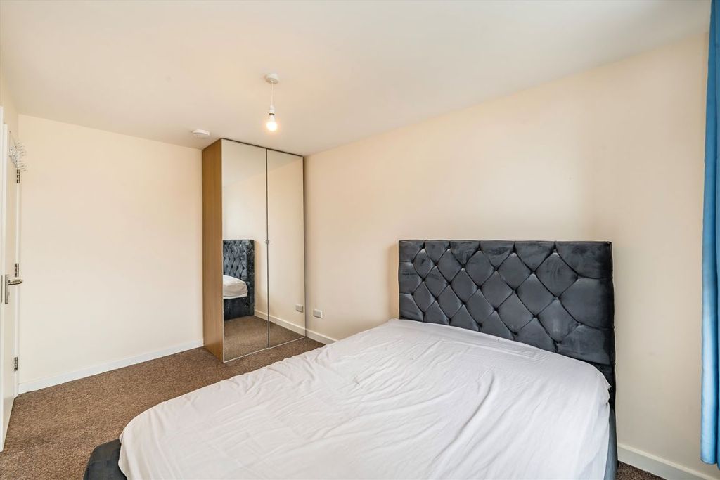 Property photo 2 of 4