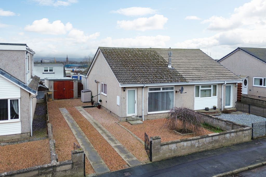 Property photo 1 of 31