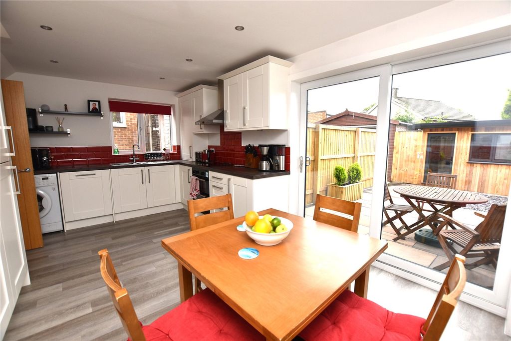 Property photo 3 of 18 Picture No. 26