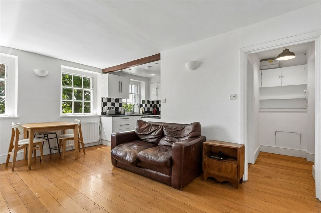 Property photo 3 of 12 Picture No. 06