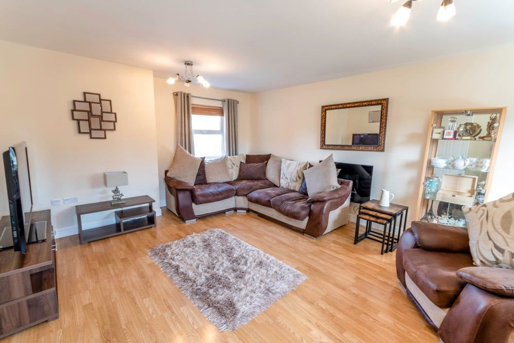 Property photo 3 of 17