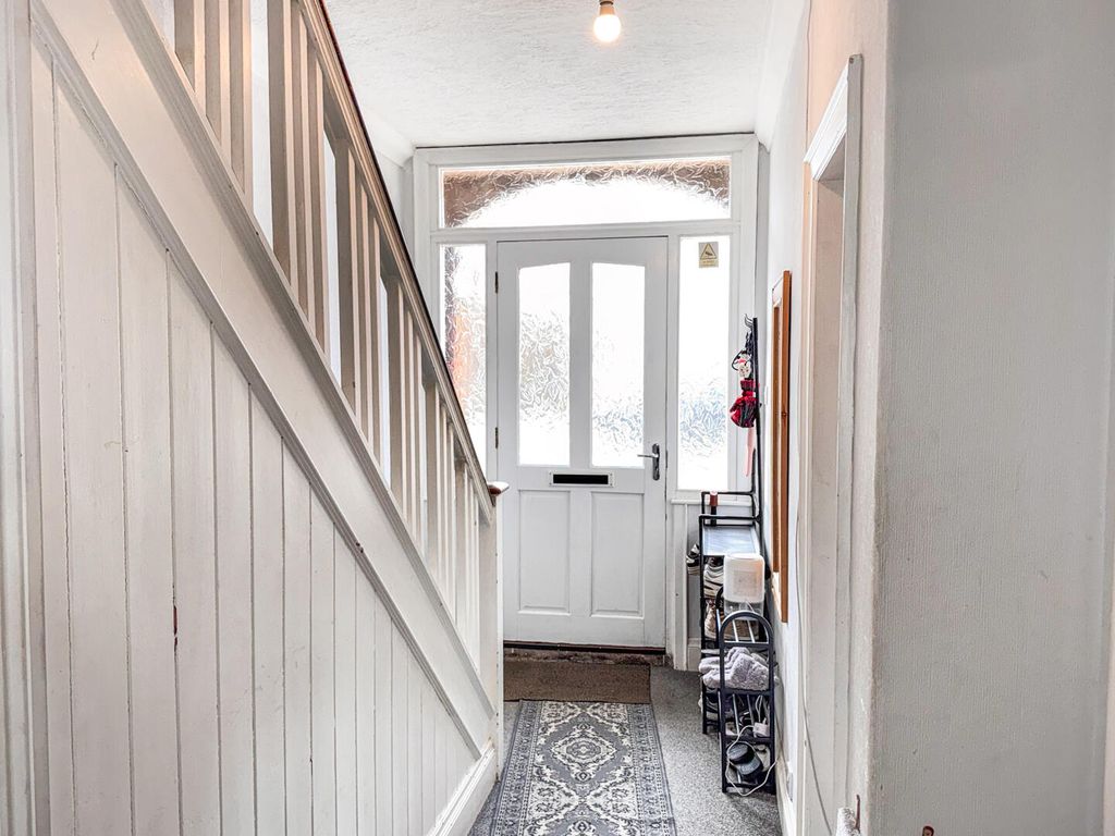 Property photo 3 of 13 Hallway