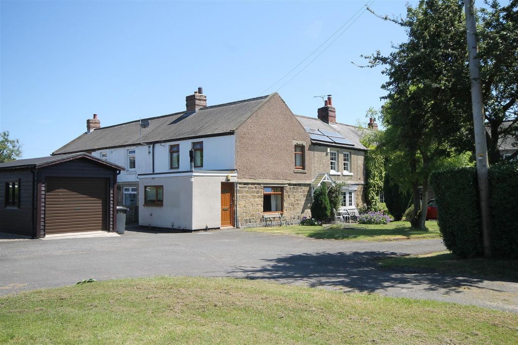 Property photo 1 of 21 Front (Exterior)