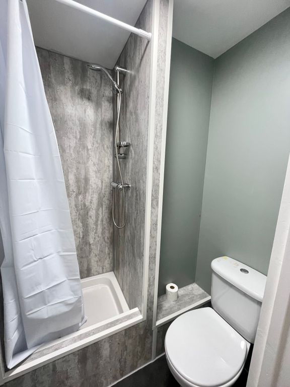 Property photo 3 of 4