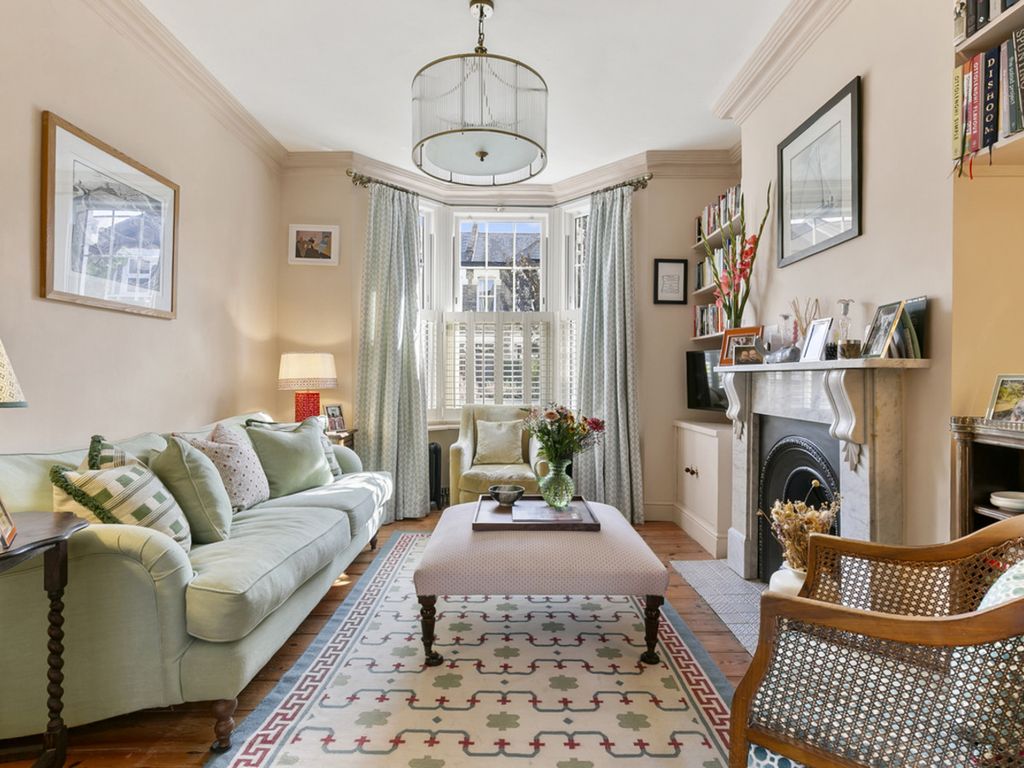 Property photo 1 of 13