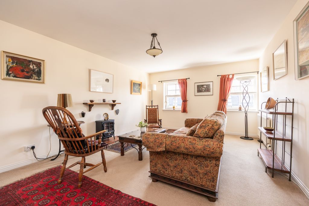 Property photo 2 of 19 Property Image 2