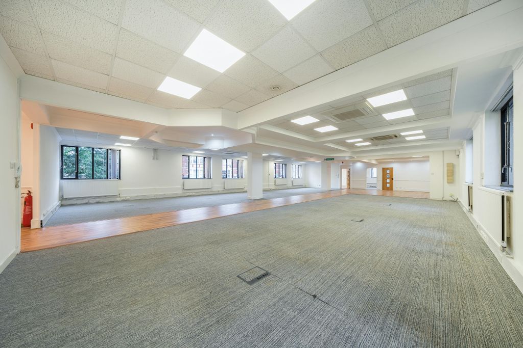 Property photo 3 of 17 1207650 1.Jpg