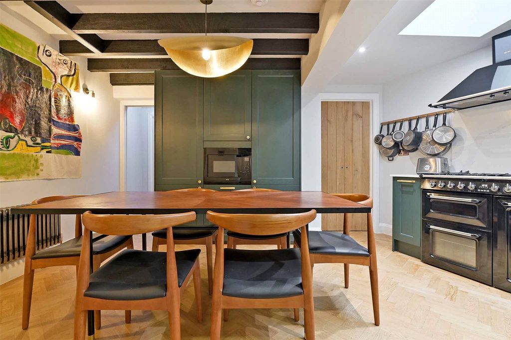 Property photo 3 of 14 Kitchen/Dining