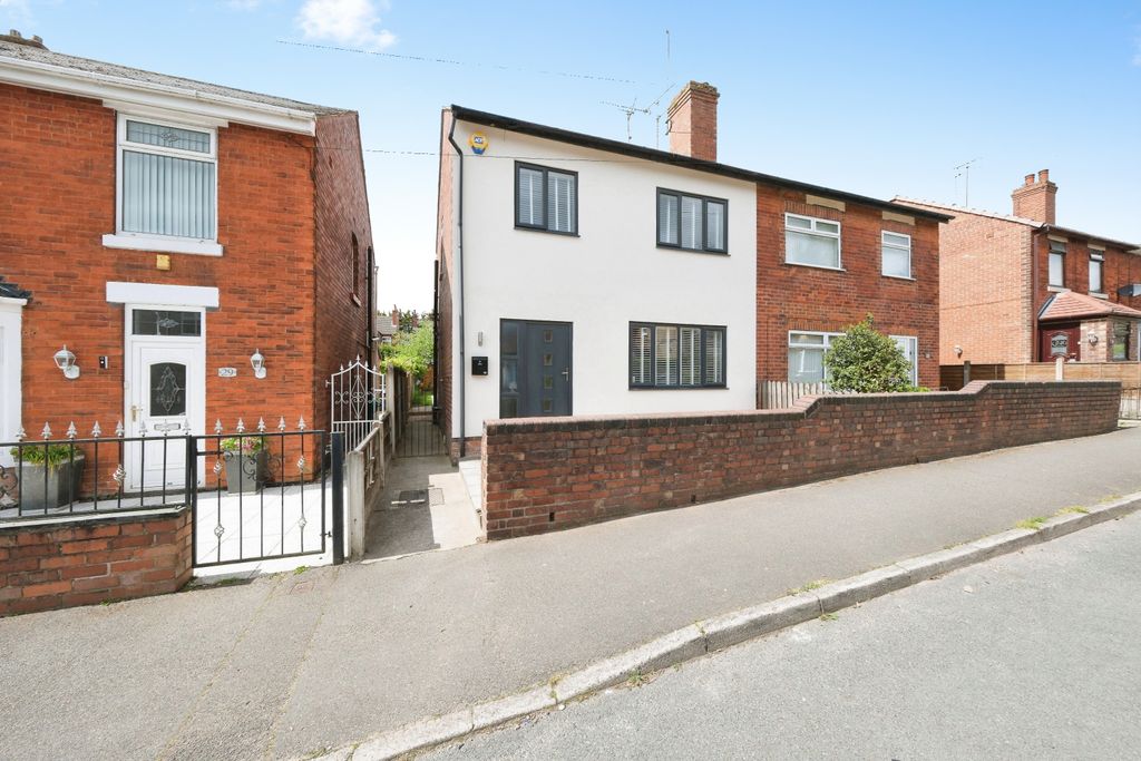 Property photo 1 of 19 Img_6399