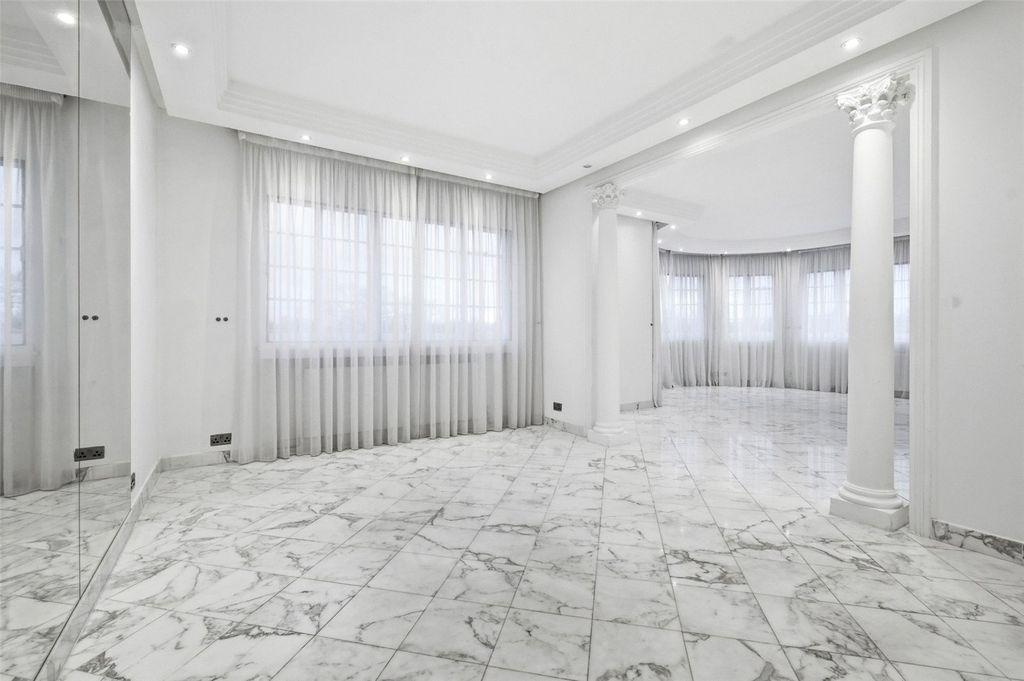 Property photo 3 of 13 Picture No. 04