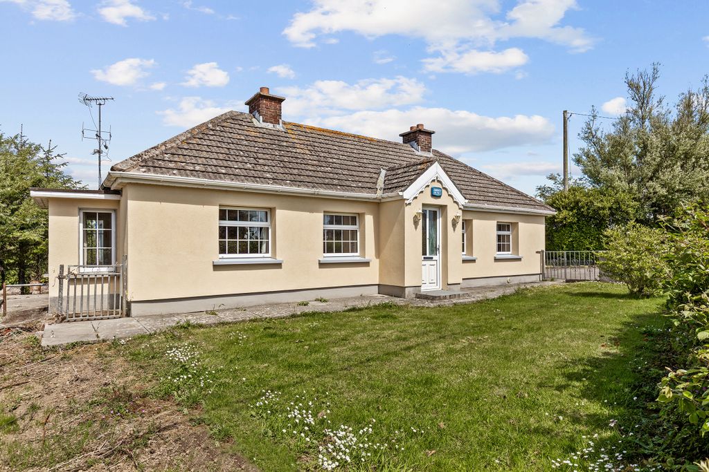Property photo 3 of 24