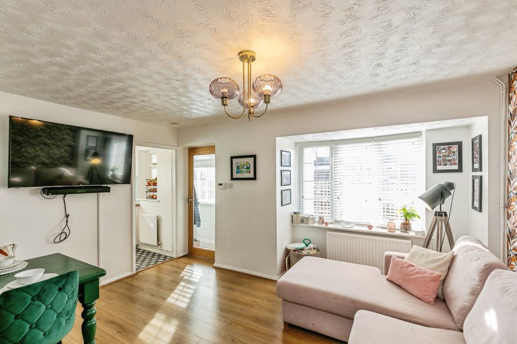 Property photo 3 of 17