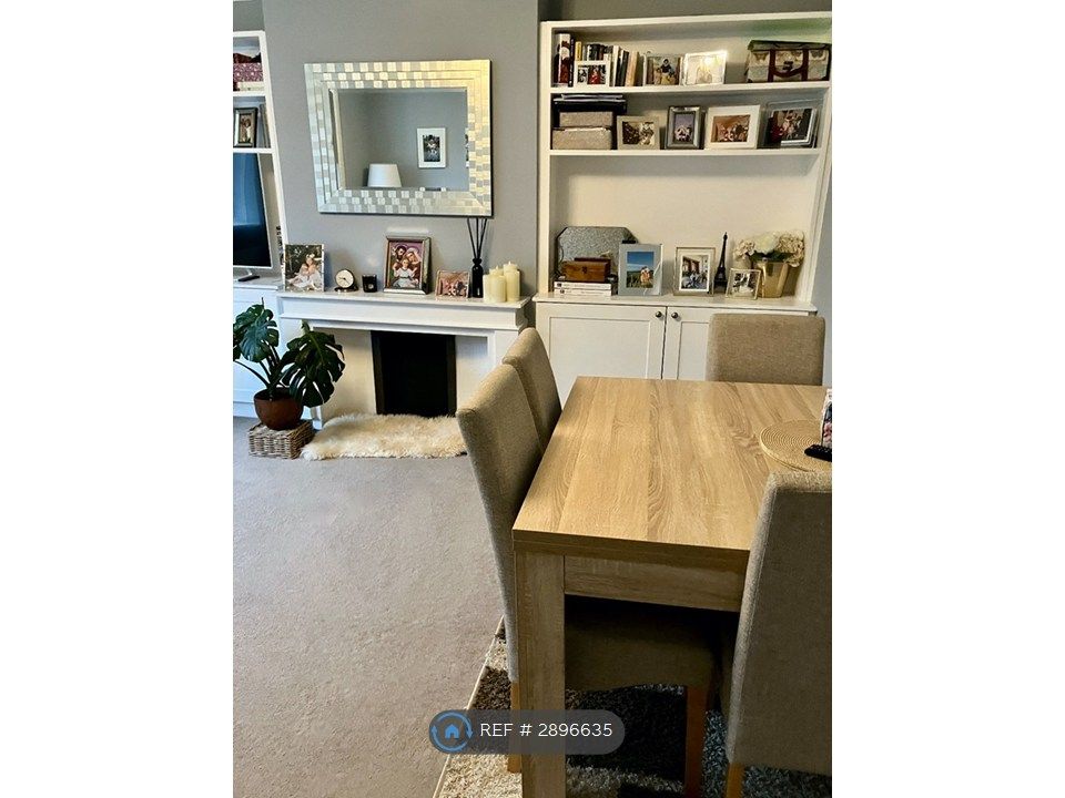 Property photo 3 of 14 Lounge/Dining Room