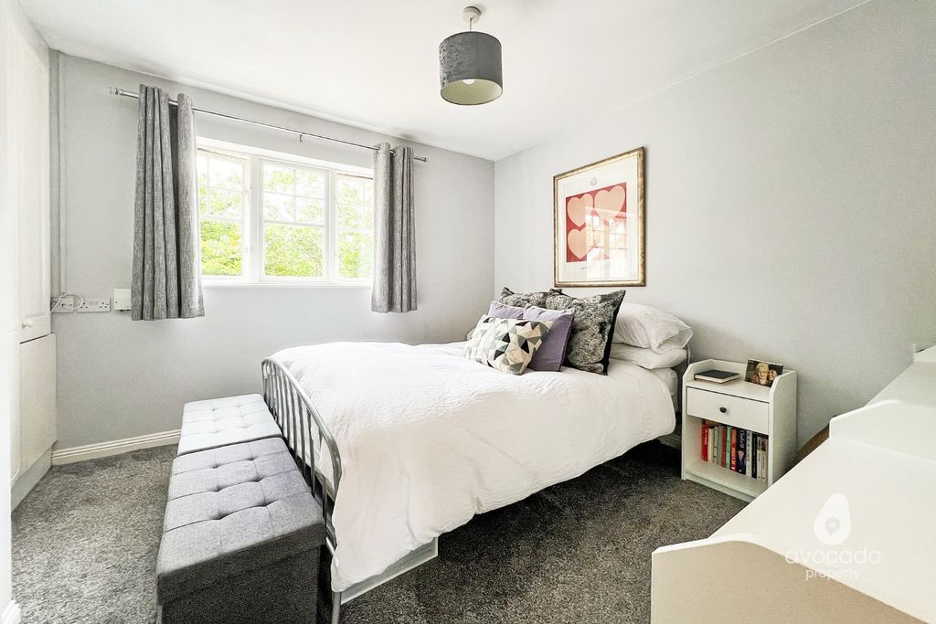 Property photo 2 of 11 4314434