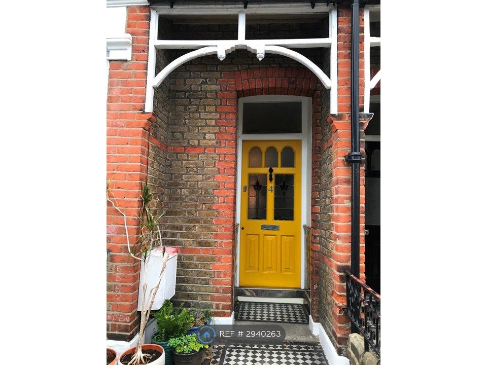 Property photo 3 of 23