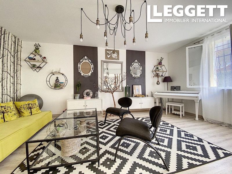 Property photo 2 of 6