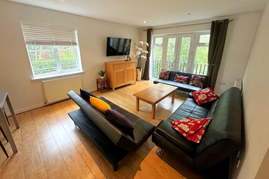 Property photo 3 of 11