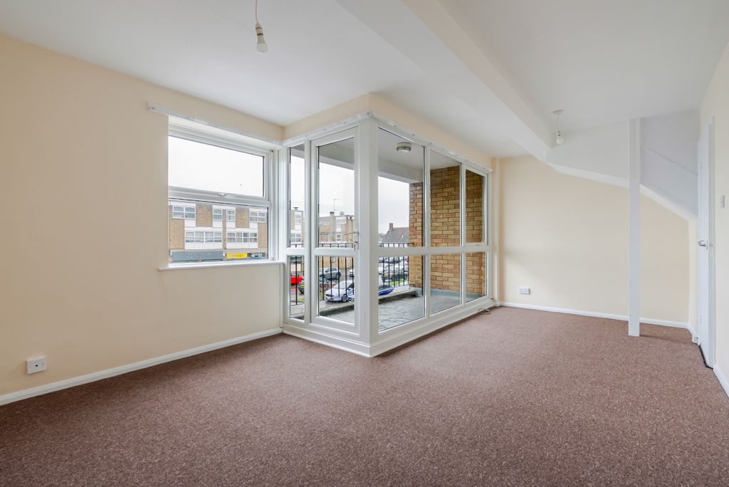 Property photo 1 of 9 Partonroad-08