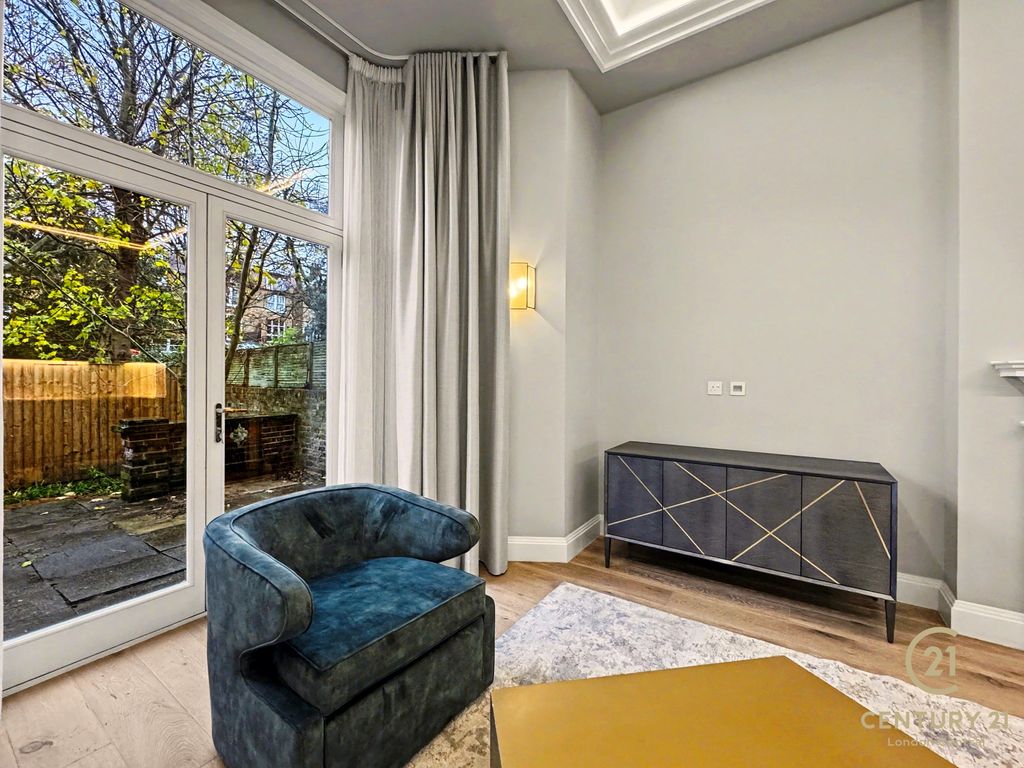 Property photo 3 of 22