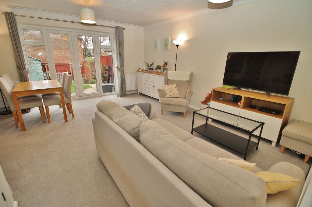 Property photo 2 of 12