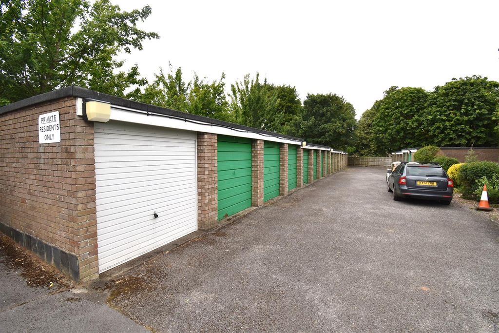 Additional image 13 of 2 bed flat for saleGrange Court Road, Westbury-On-Trym, Bristol BS9