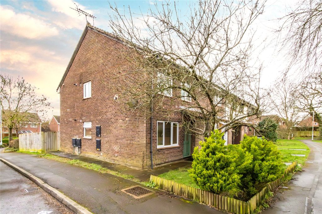 Property photo 1 of 9 Picture No. 08