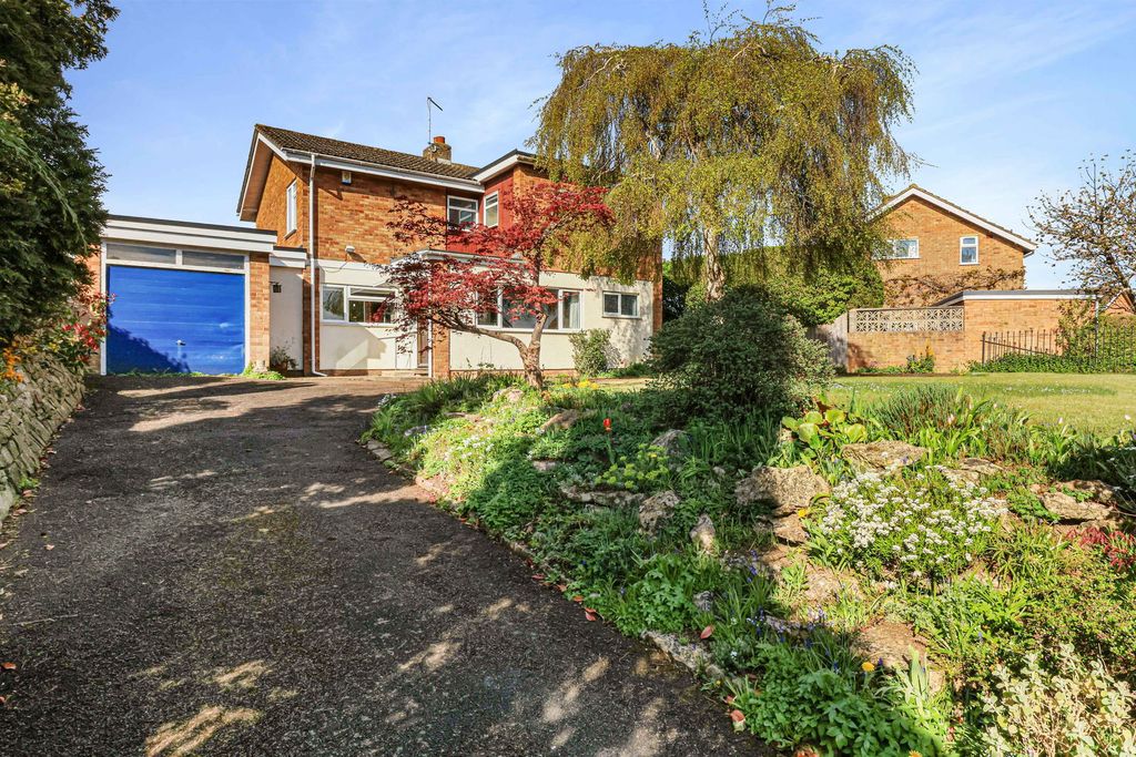 Property photo 1 of 23