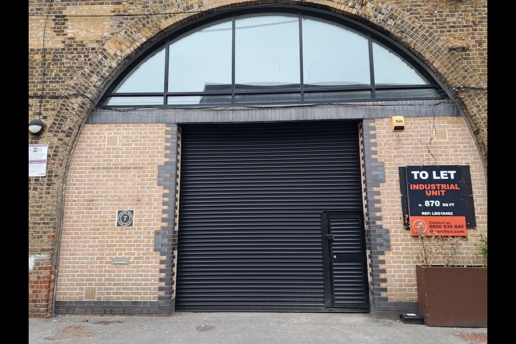 Property photo 1 of 3 Flexible Property Space