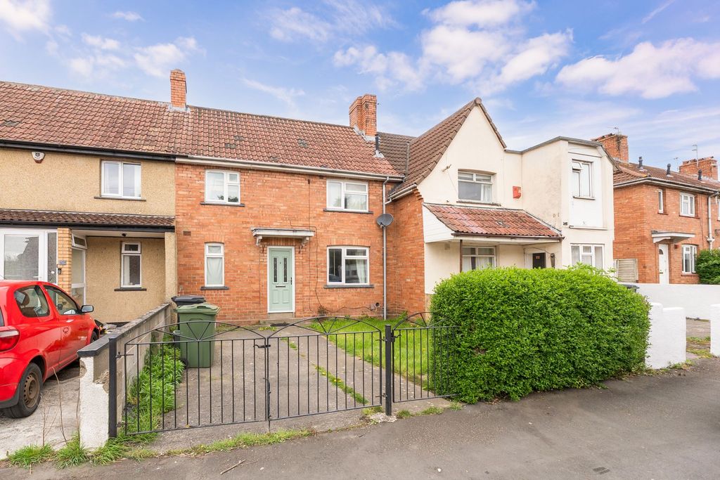 Property photo 1 of 11