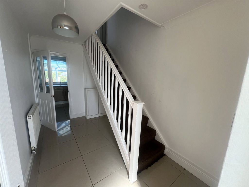 Property photo 2 of 18 Picture No. 24