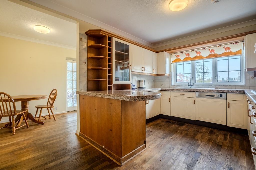 Property photo 3 of 31 Iq_00195-Hdr